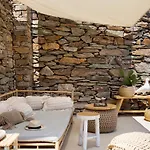 Resort Kea Retreat
